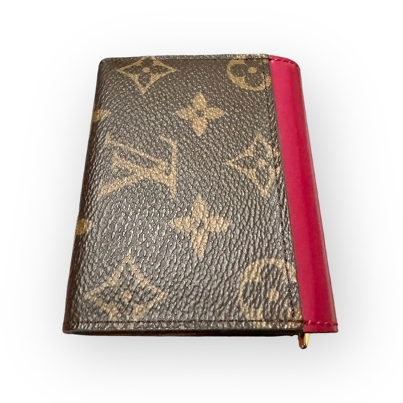LOUIS VUITTON Portefeuille Zoe Trifold Wallet, Monogram, Fuchsia - Picture 4 of 16
